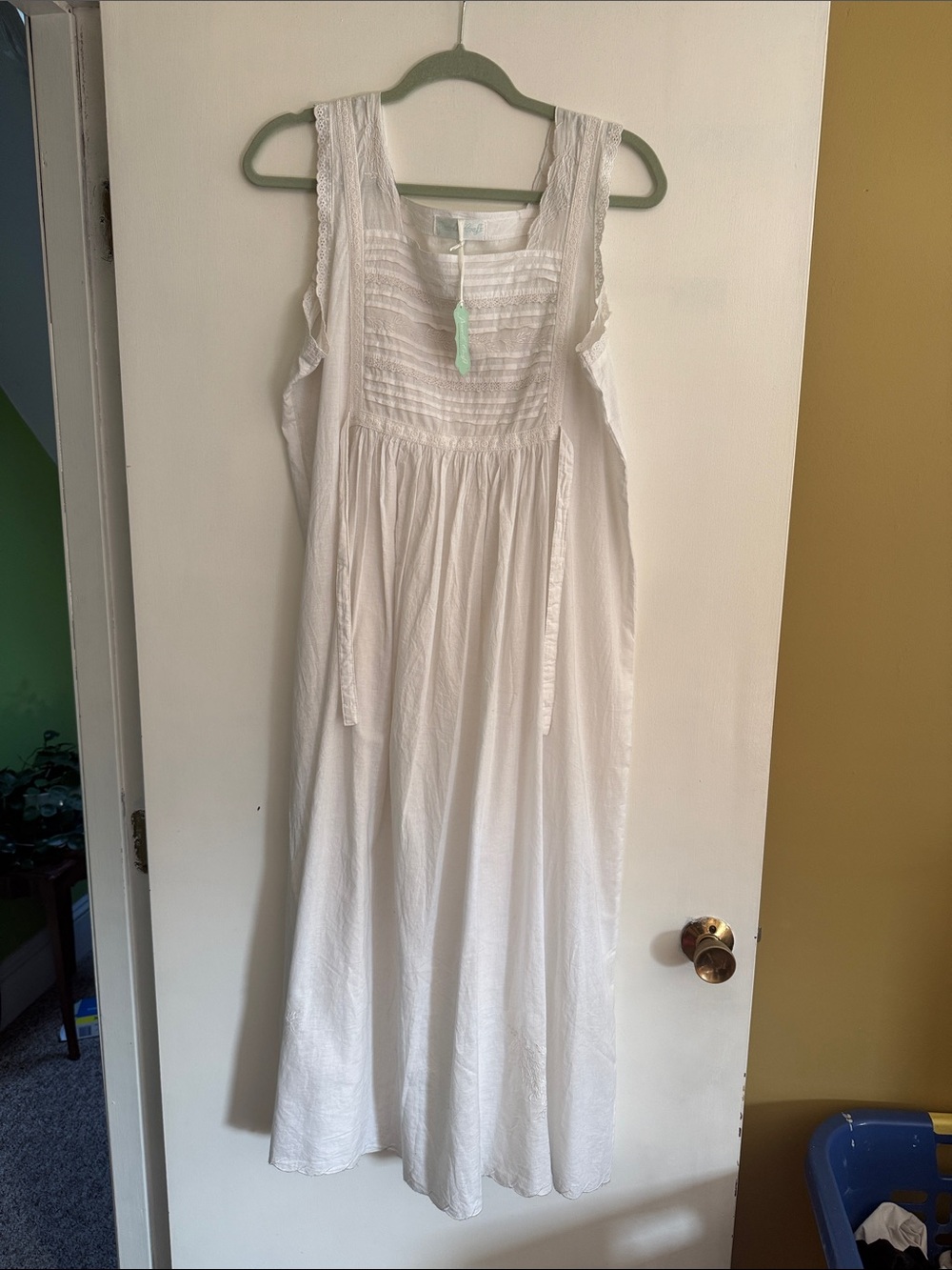 White Pintuck Lorna Nightdress | Salter House